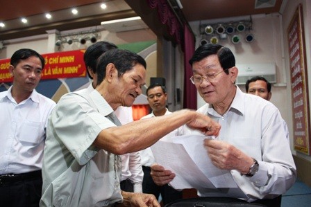 State President meets with voters in Ho Chi Minh city - ảnh 1